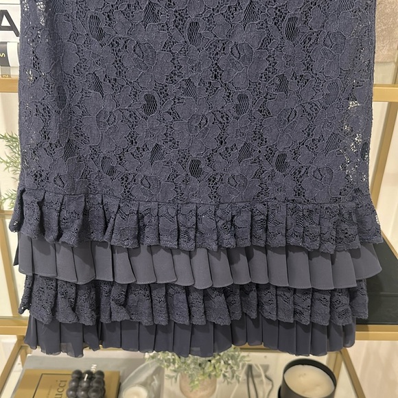 Sleeve Tiered Navy Lace - Picture 4 of 12